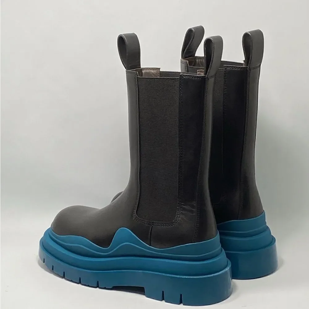 Bottega Veneta Contrast-Sole Leather Tire Chelsea Boots size 38